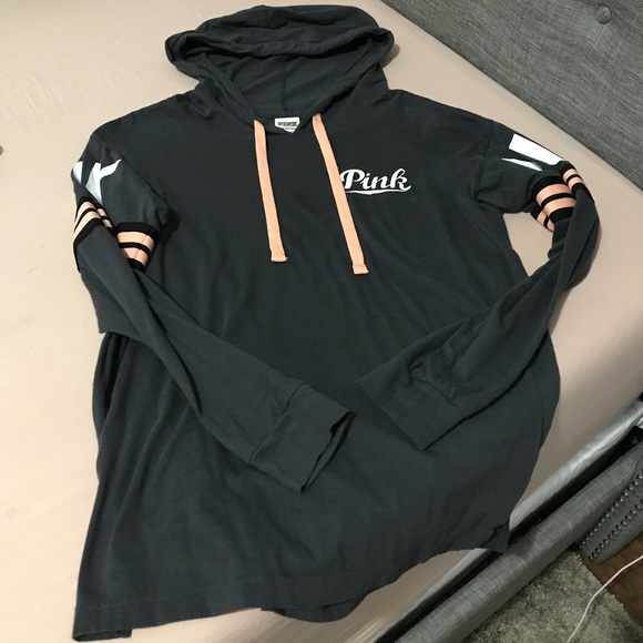 Vs Pink sweatshirt - Picture 2 of 4